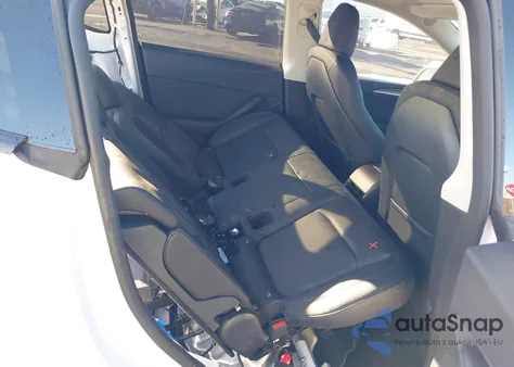 2025 Tesla Model Y Long Range Dual Motor Rear-Wheel Drive from USA, damaged, VIN 7SAYGDED2SF219910